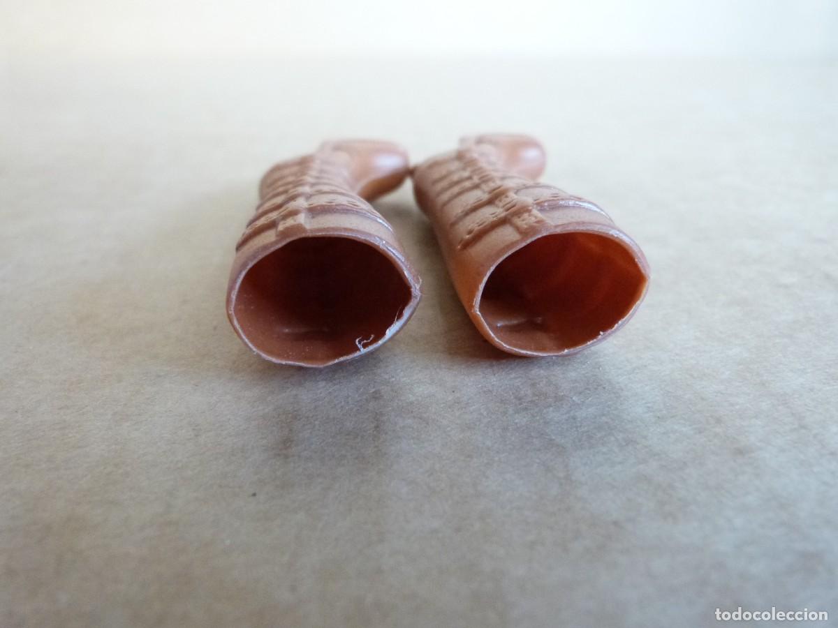 Mu&ntilde;ecas modernas: Botas marrones de mu&ntilde;eca Monster High - Foto 5