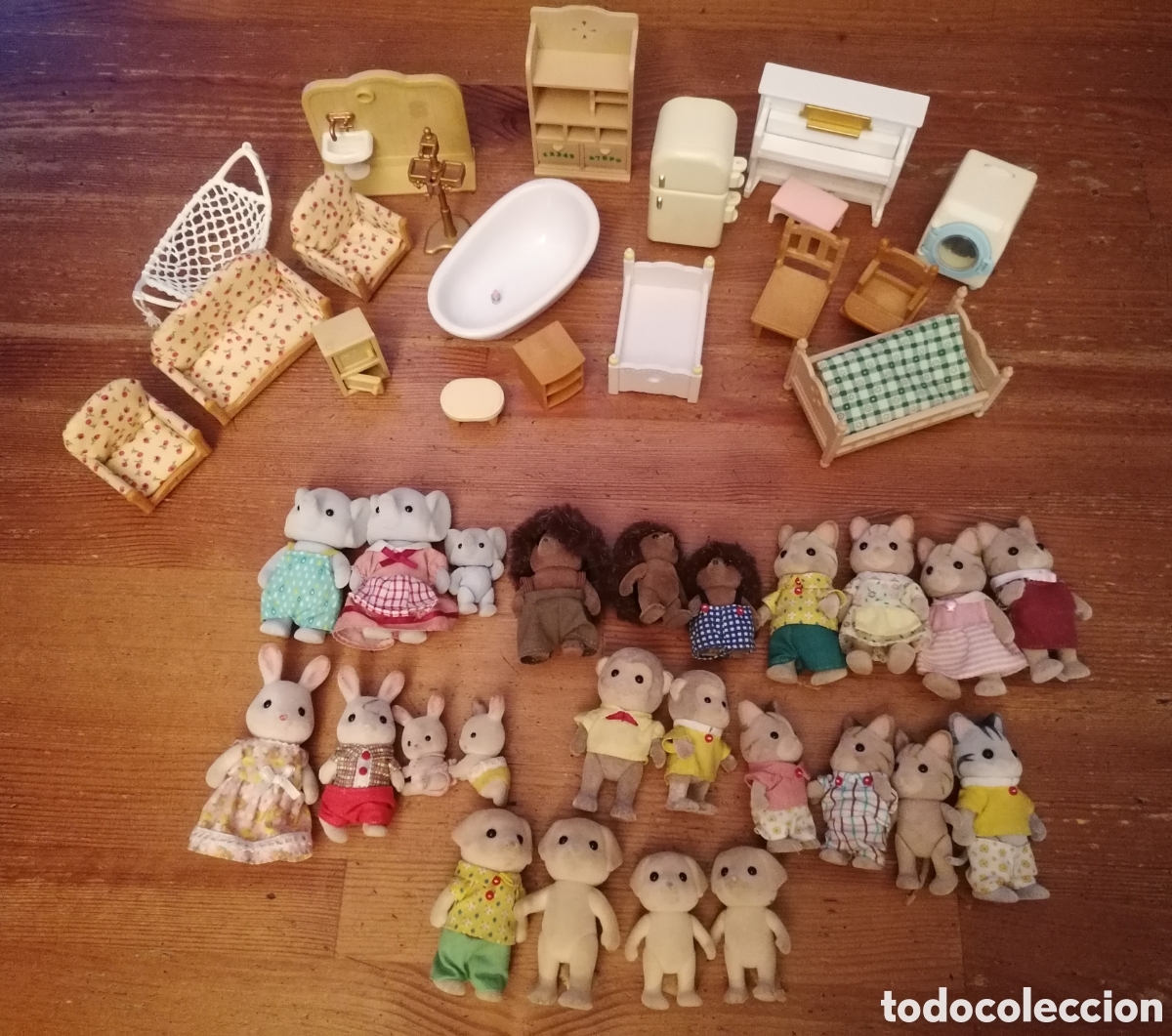 Mu&ntilde;ecas modernas: Lote SYLVANIAN FAMILIES - Foto 1