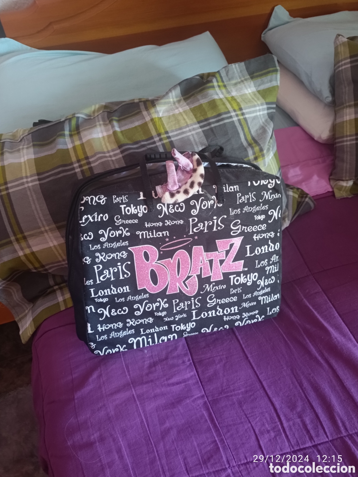 Mu&ntilde;ecas modernas: Mu&ntilde;ecos Bratz con malet&iacute;n - Foto 7