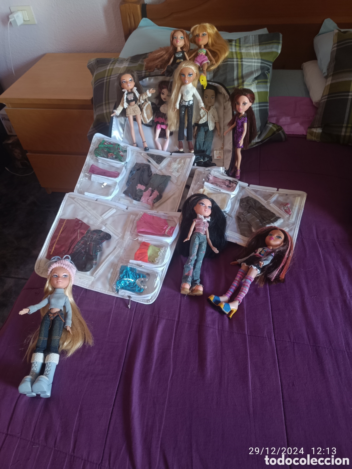 Mu&ntilde;ecas modernas: Mu&ntilde;ecos Bratz con malet&iacute;n - Foto 1