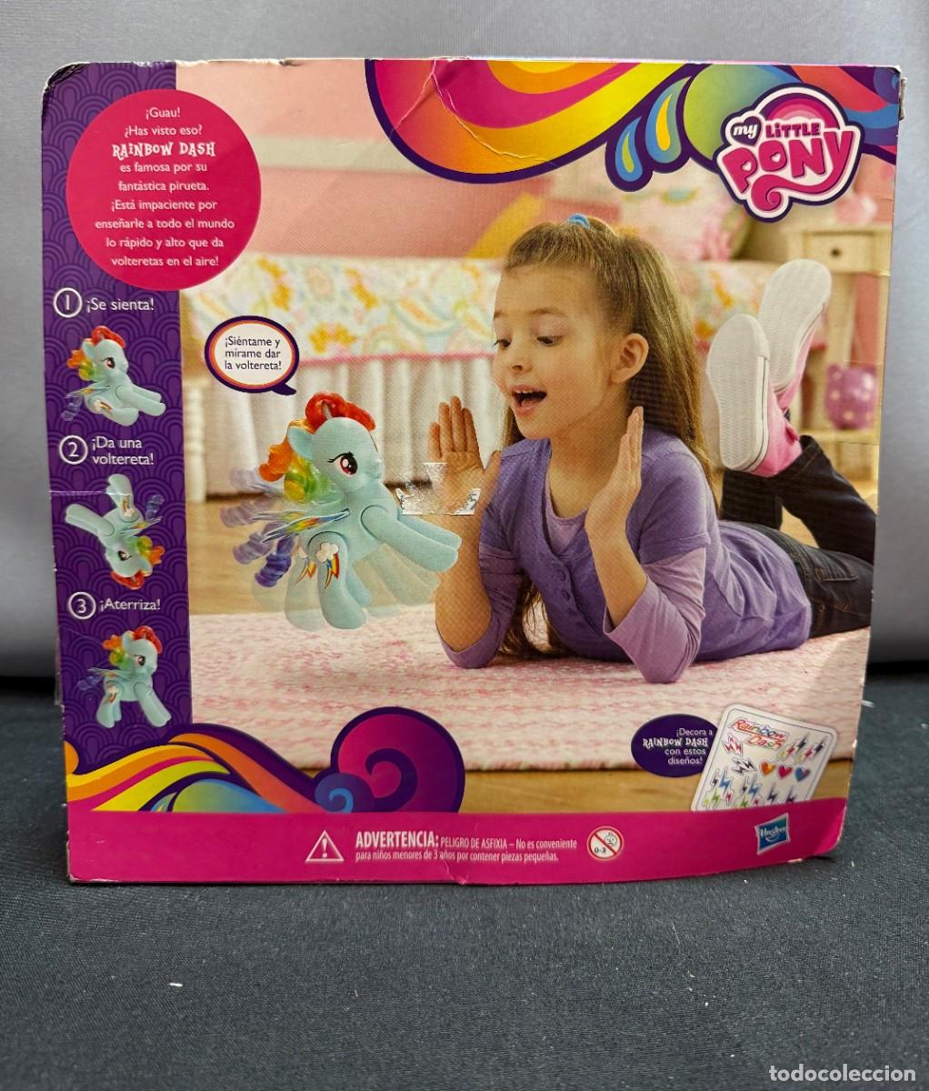 Mu&ntilde;ecas modernas: Pony volvoretas rainbow dash 2013 de Hasbro - Foto 2