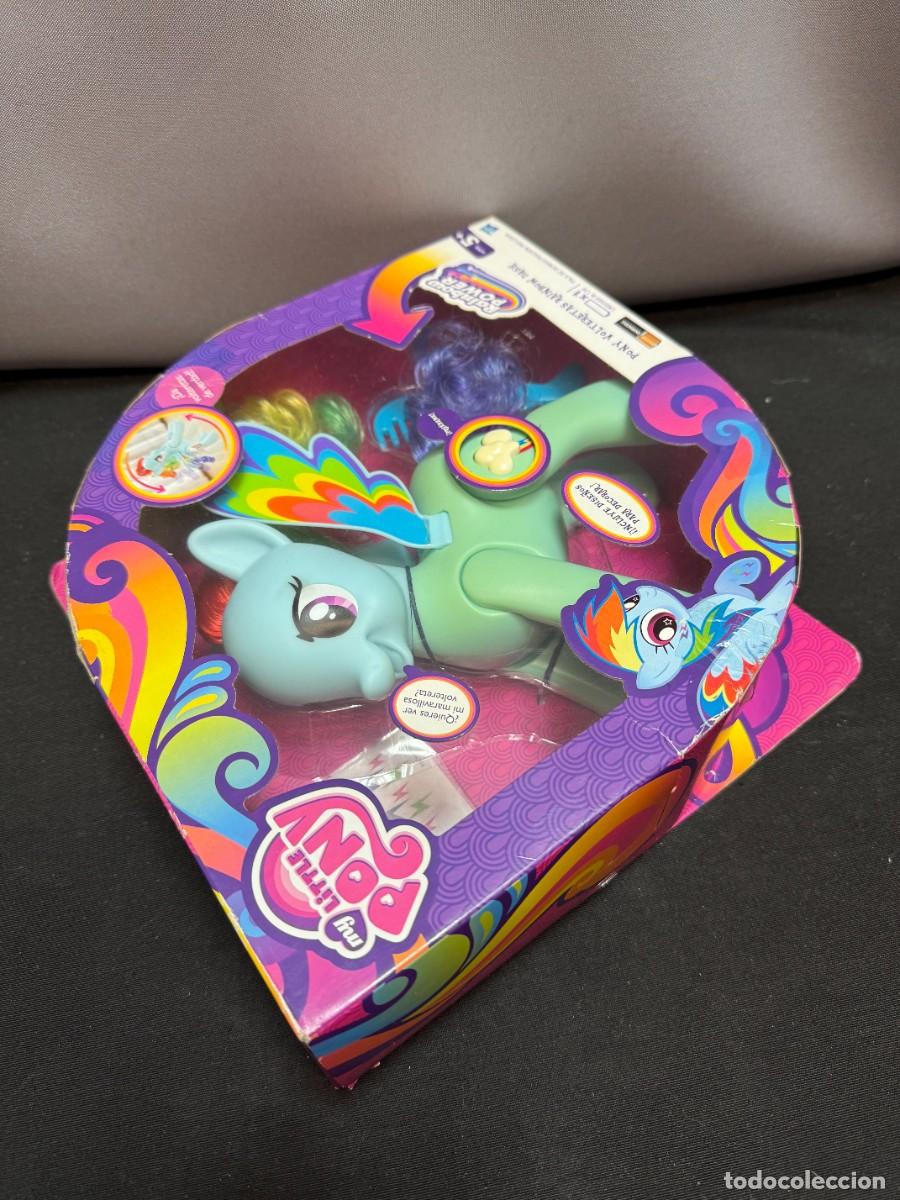 Mu&ntilde;ecas modernas: Pony volvoretas rainbow dash 2013 de Hasbro - Foto 4