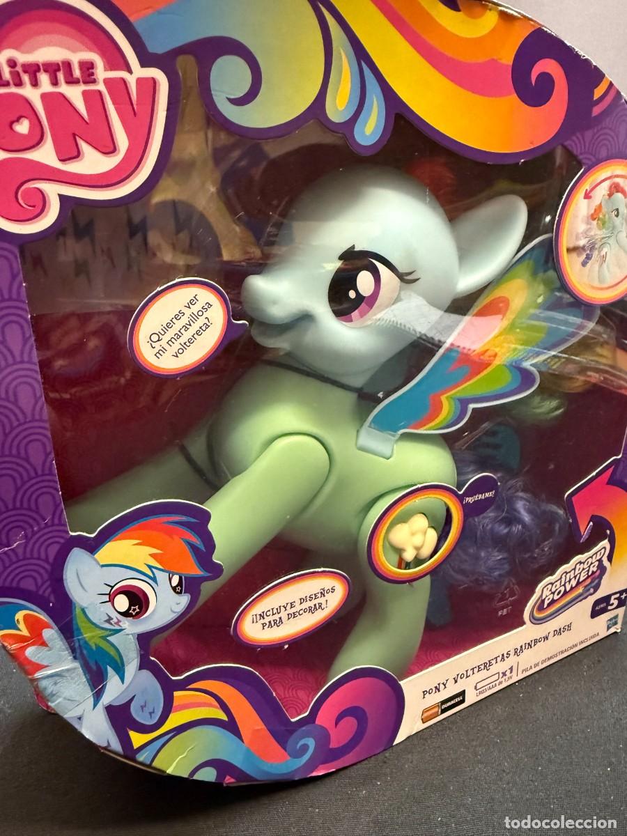 Mu&ntilde;ecas modernas: Pony volvoretas rainbow dash 2013 de Hasbro - Foto 6