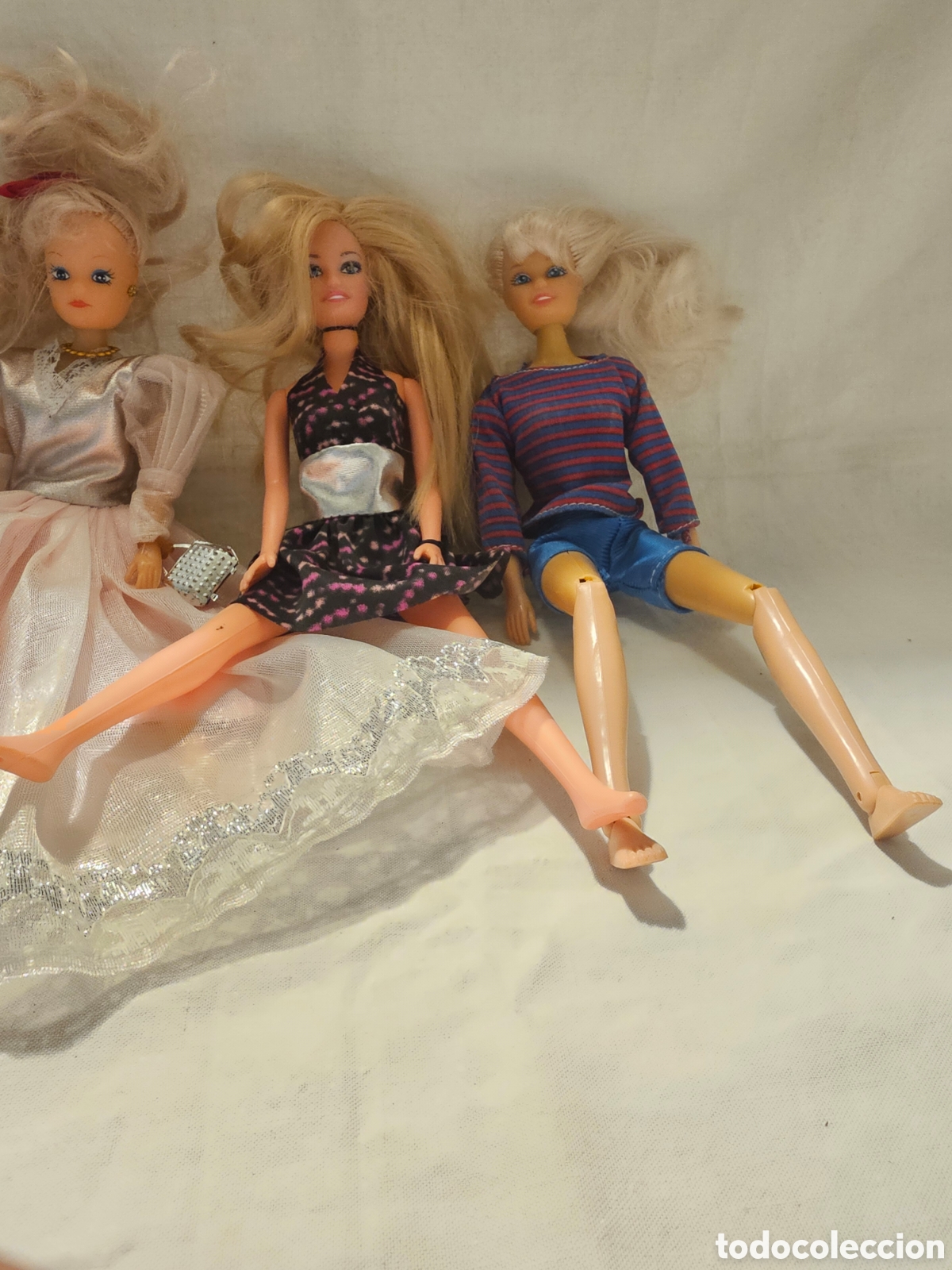 Mu&ntilde;ecas modernas: LOTE DE 4 MU&Ntilde;ECAS A IDENTIFICAR - Foto 3