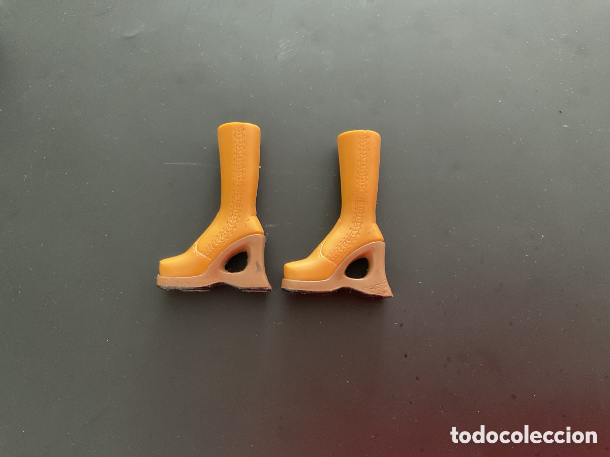 Mu&ntilde;ecas modernas: Bratz accesorios, zapatos - Foto 1