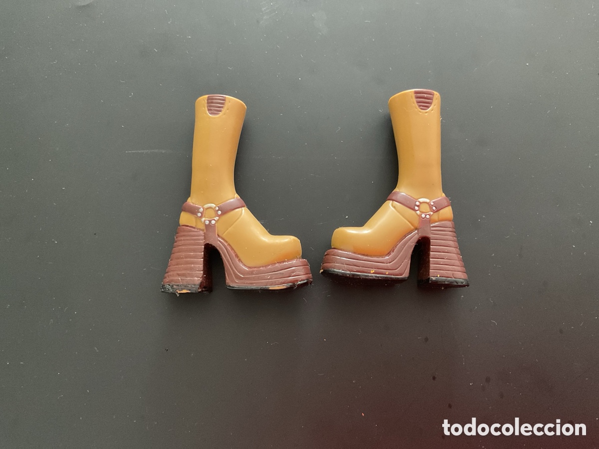 Mu&ntilde;ecas modernas: Bratz accesorios, zapatos - Foto 1