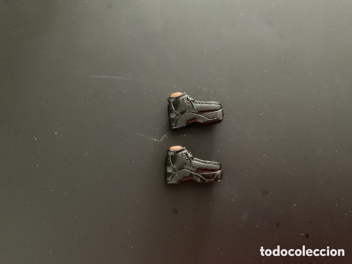 Mu&ntilde;ecas modernas: Bratz Lote de dos zapatos mini - Foto 2