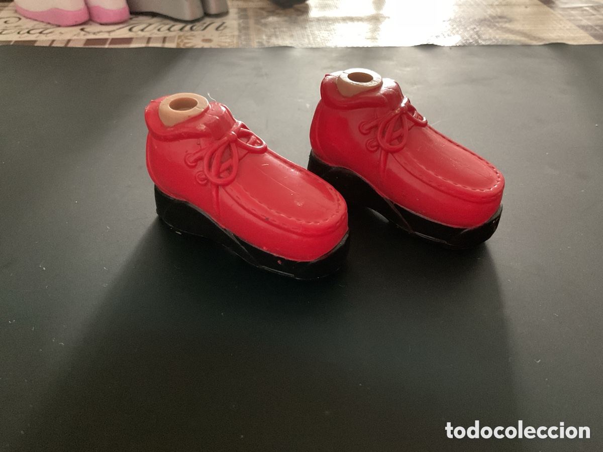 Mu&ntilde;ecas modernas: Bratz accesorios, zapatos - Foto 1