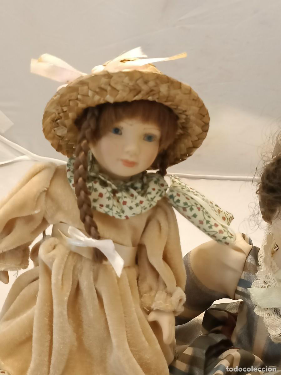 Mu&ntilde;ecas modernas: Lote de dos mu&ntilde;ecas de porcelana - Foto 2