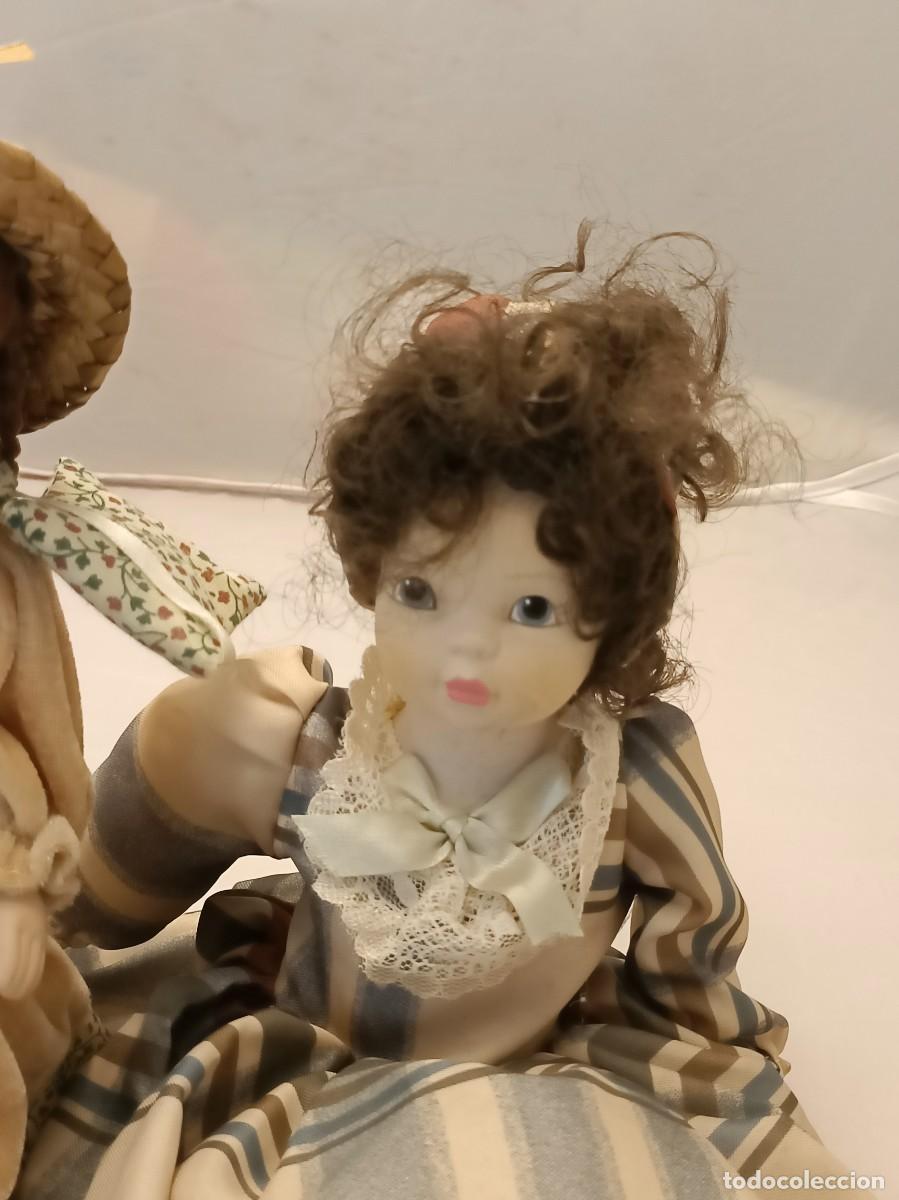 Mu&ntilde;ecas modernas: Lote de dos mu&ntilde;ecas de porcelana - Foto 3