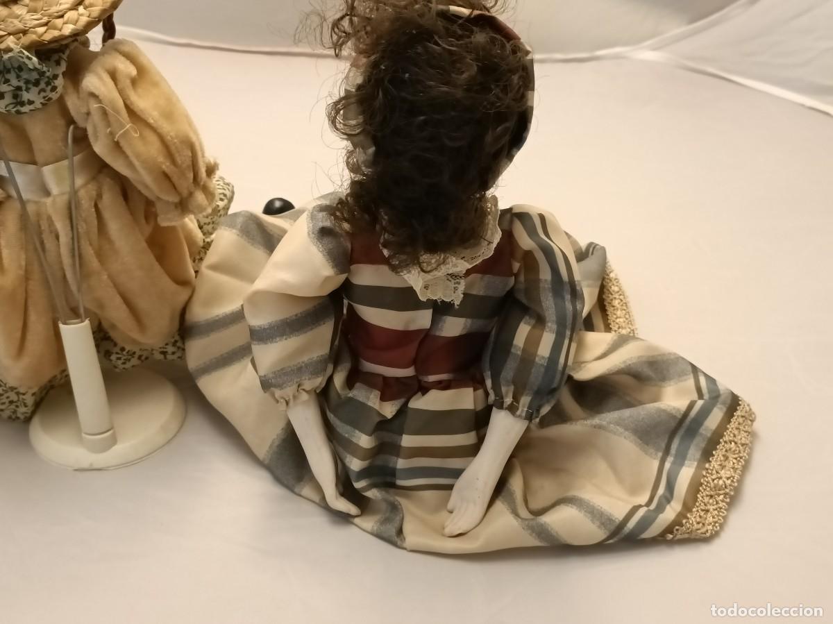 Mu&ntilde;ecas modernas: Lote de dos mu&ntilde;ecas de porcelana - Foto 6