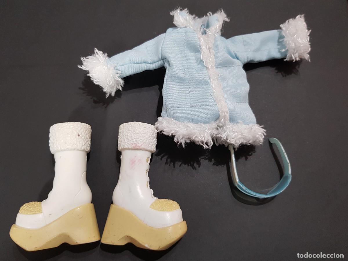 Mu&ntilde;ecas modernas: Bufanda mu&ntilde;eca bratz WINTERTIME - Foto 1