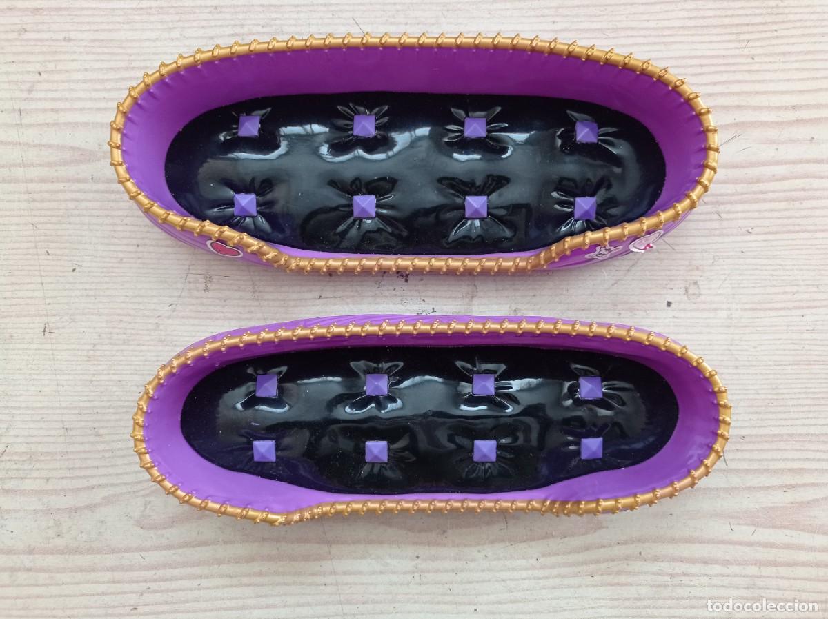 Mu&ntilde;ecas modernas: Cama De Clawdeen Wolf De Monster High - Foto 1