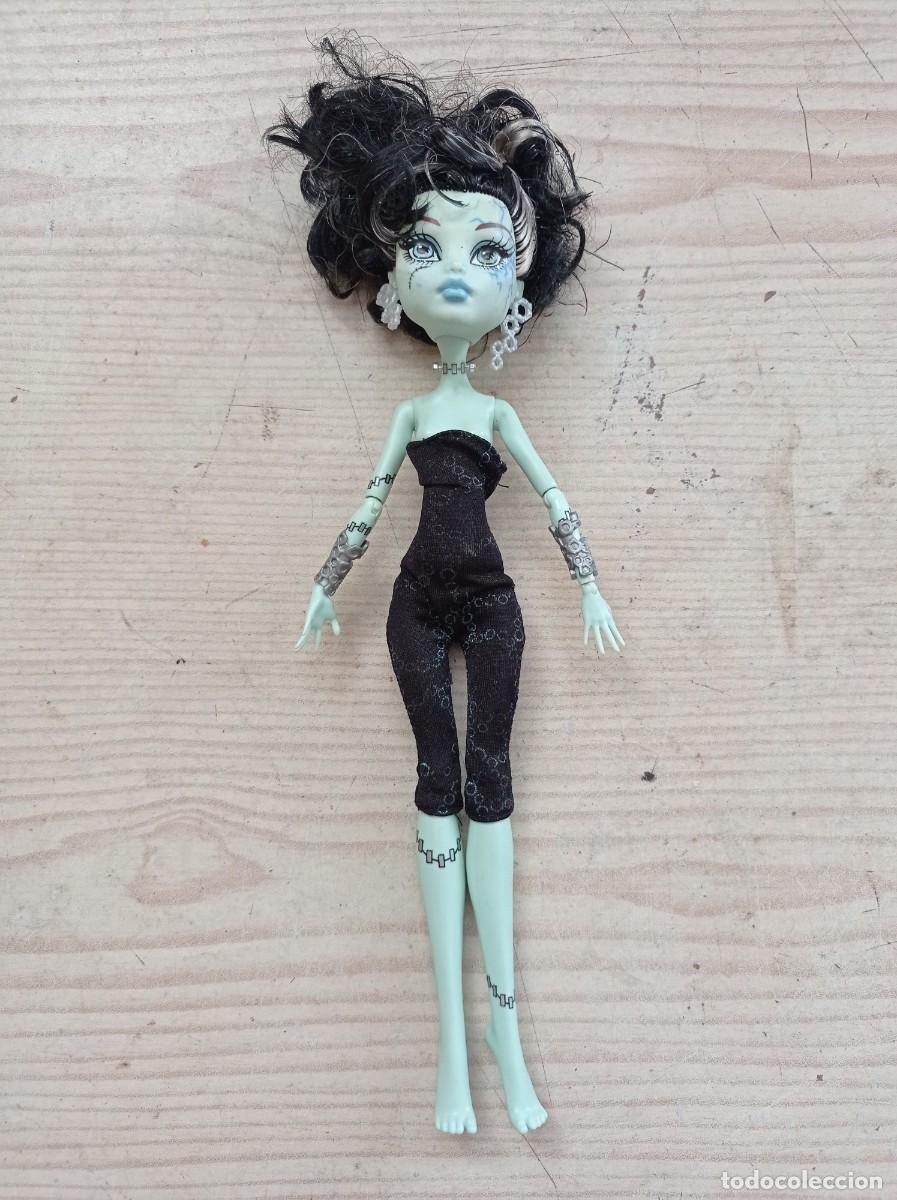 Mu&ntilde;ecas modernas: Mu&ntilde;eca Monster High Frankie Stein - 2009 - Mattel - Foto 1