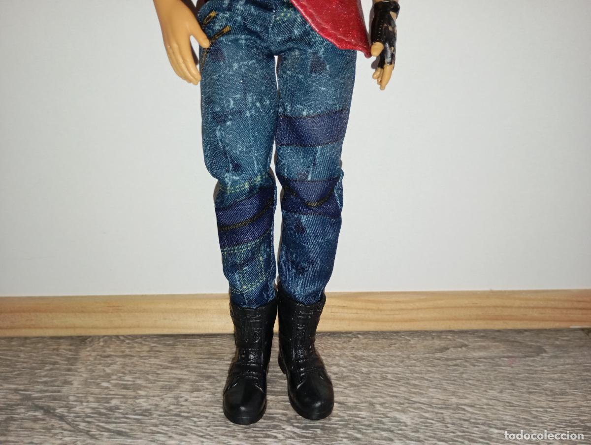 Mu&ntilde;ecas modernas: Mu&ntilde;eco Jay los descendientes disney - Foto 3