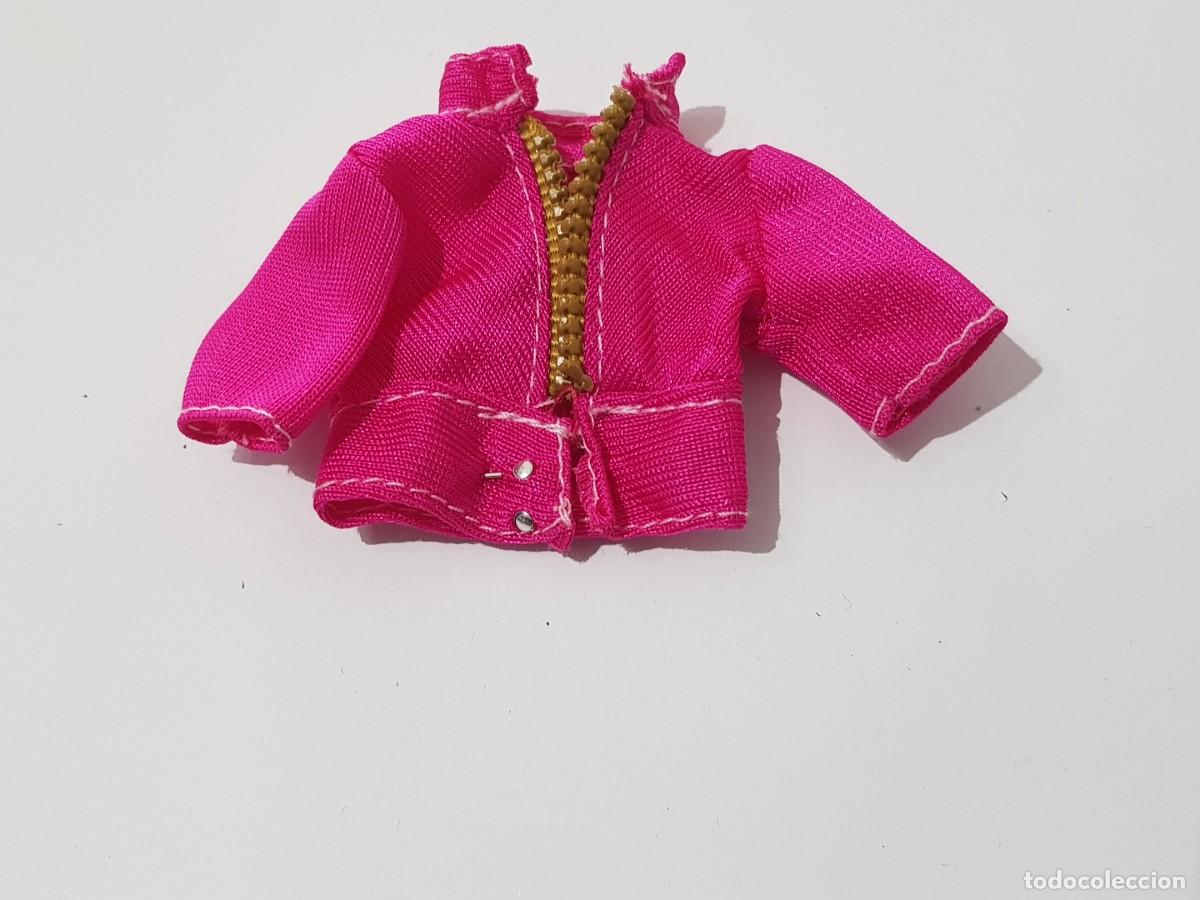 Mu&ntilde;ecas modernas: Mu&ntilde;eca bratz, chaqueta - Foto 1