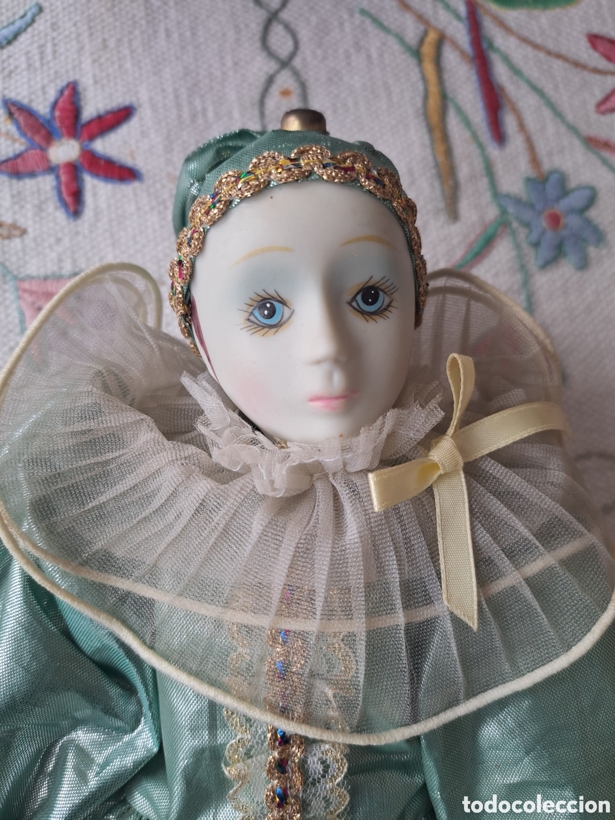 Mu&ntilde;ecas modernas: Mu&ntilde;eco &rdquo;Pierrot&rdquo; vestido - Foto 5