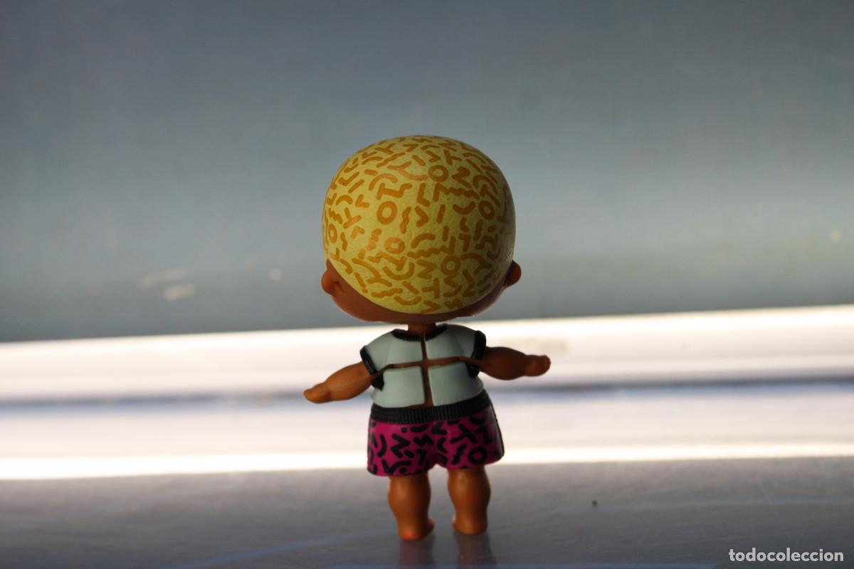 Mu&ntilde;ecas modernas: Mu&ntilde;eca L.O.L. Surprise Scribbles boy. MGA, 2017. - Foto 2