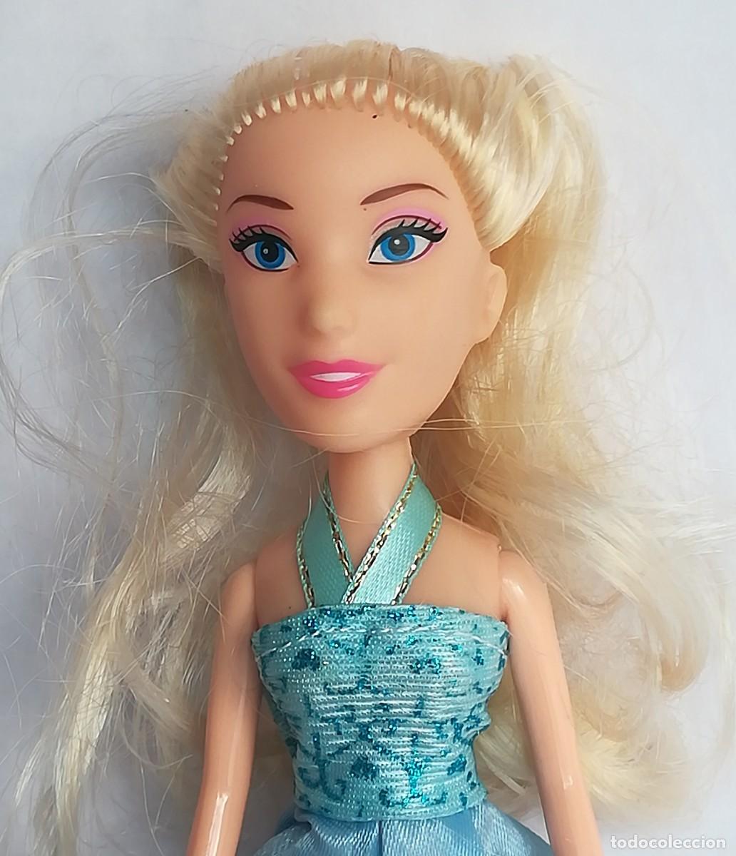 Mu&ntilde;ecas modernas: Mu&ntilde;eca rubia con vestido tipo Barbie - Foto 2