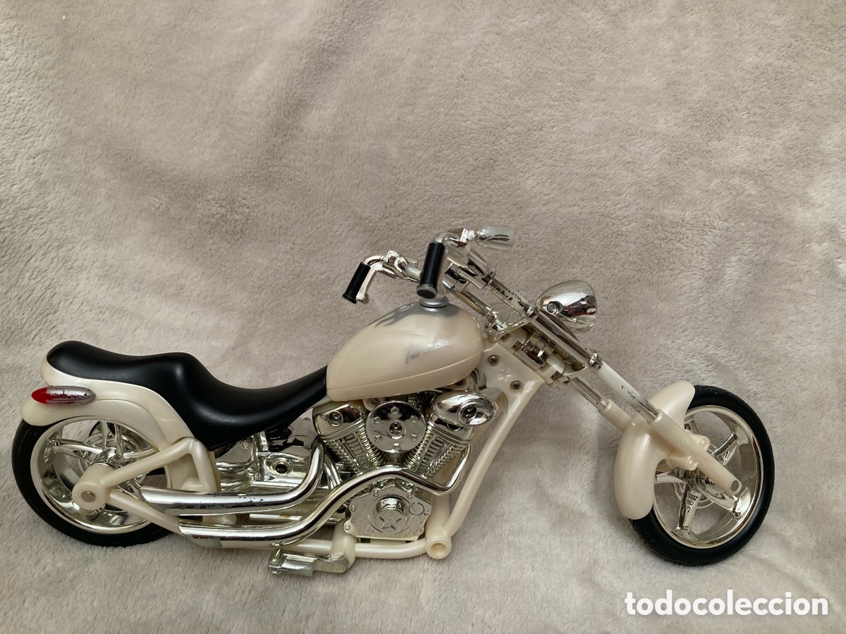 Mu&ntilde;ecas modernas: Mu&ntilde;eca Bratz Moto Harley - Foto 7