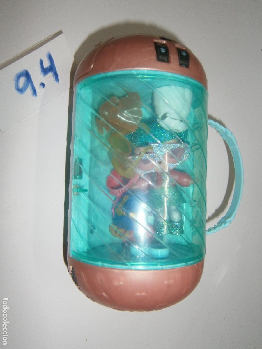 Mu&ntilde;ecas modernas: MU&Ntilde;EQUITA EN BOLSO RECIPIENTE Y COMPLEMENTOS DIVERSOS - Foto 1