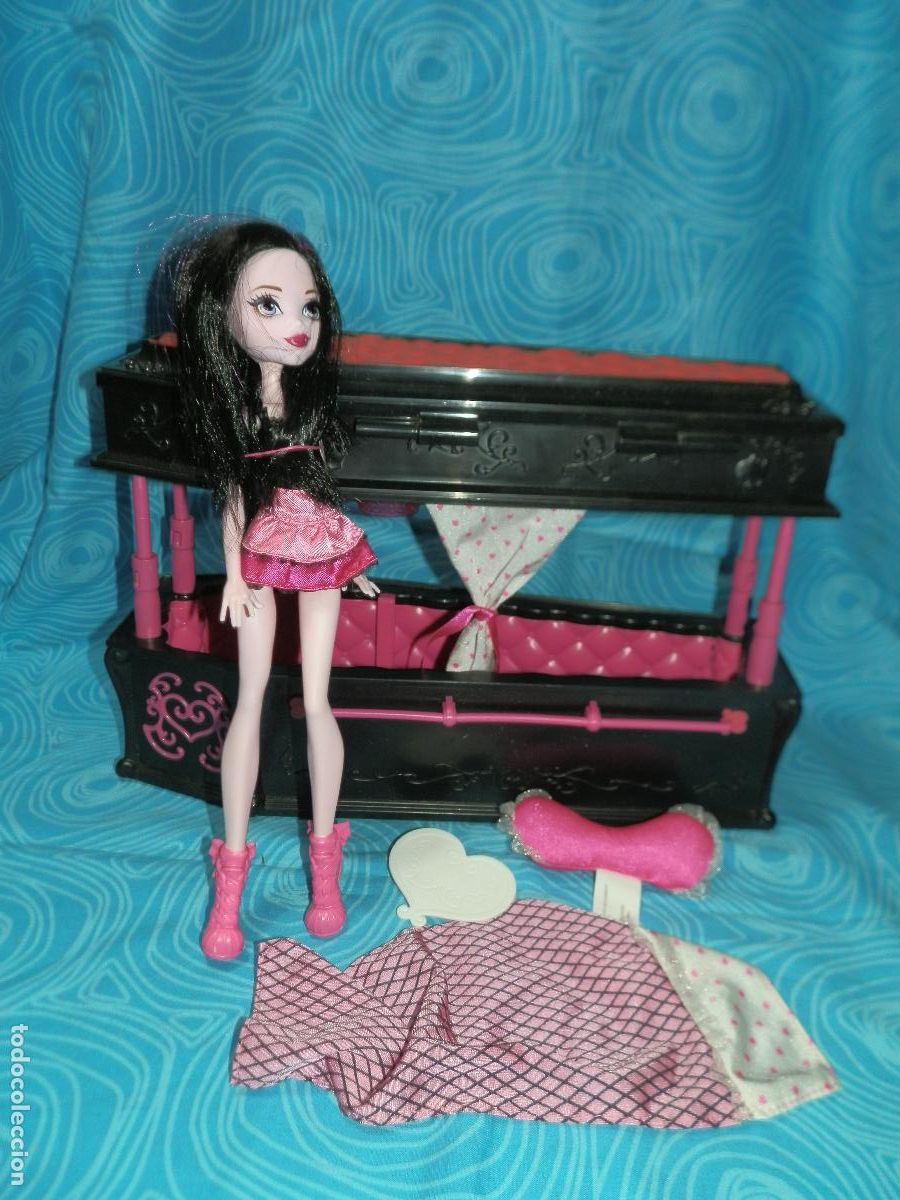 Mu&ntilde;ecas modernas: MONSTER HIGH DRACULAURA CON ATAUD Y COMPLEMENTOS - Foto 1