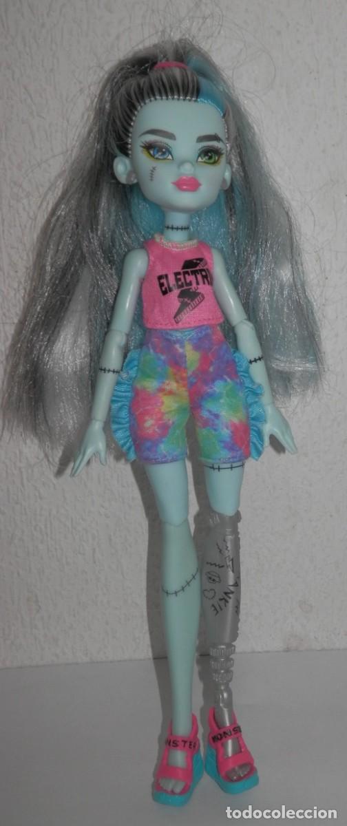 Mu&ntilde;ecas modernas: UNA MU&Ntilde;ECA MONSTER HIGH- 2021 - Foto 1