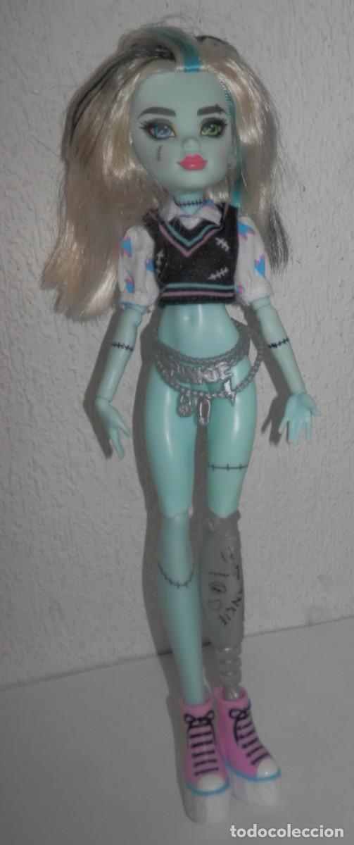 Mu&ntilde;ecas modernas: UNA MU&Ntilde;ECA MONSTER HIGH- 2021 - Foto 1