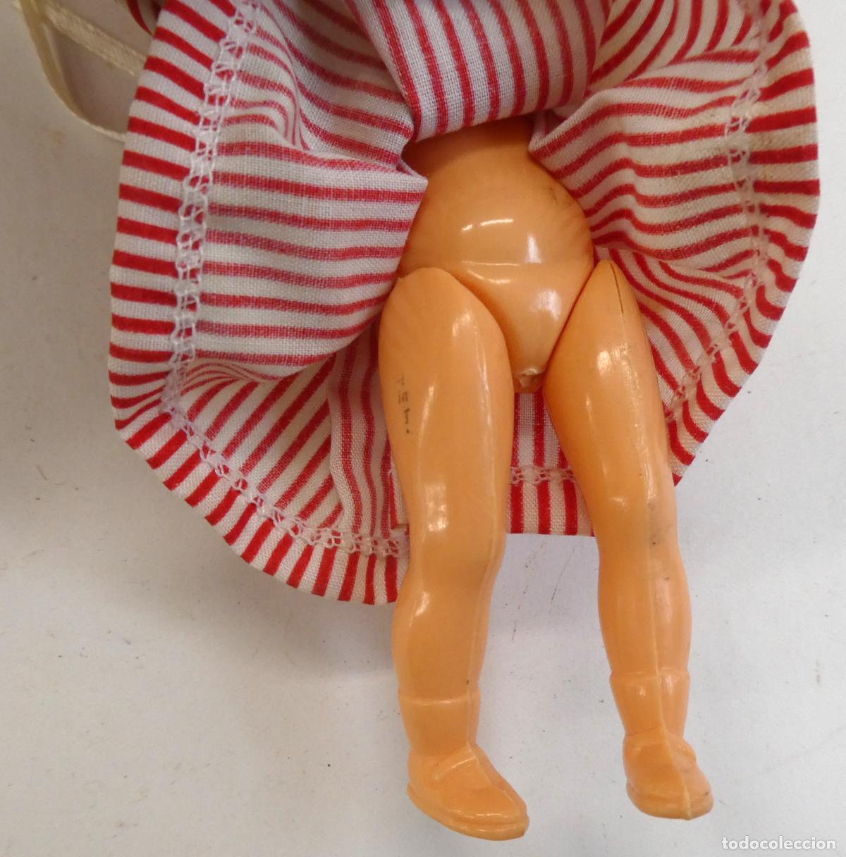 Mu&ntilde;ecas modernas: Peque&ntilde;a mu&ntilde;eca a identificar - Foto 3