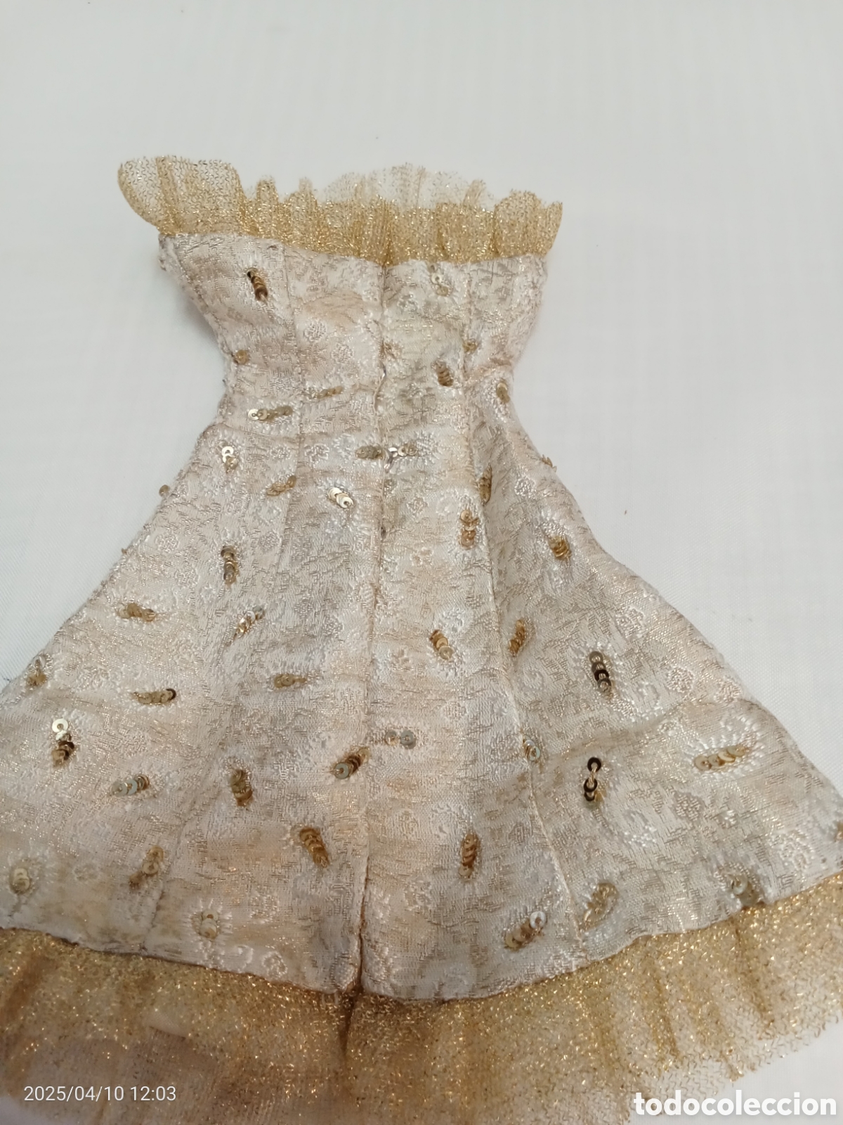 Mu&ntilde;ecas modernas: VESTIDO MU&Ntilde;ECA DORADO - Foto 4