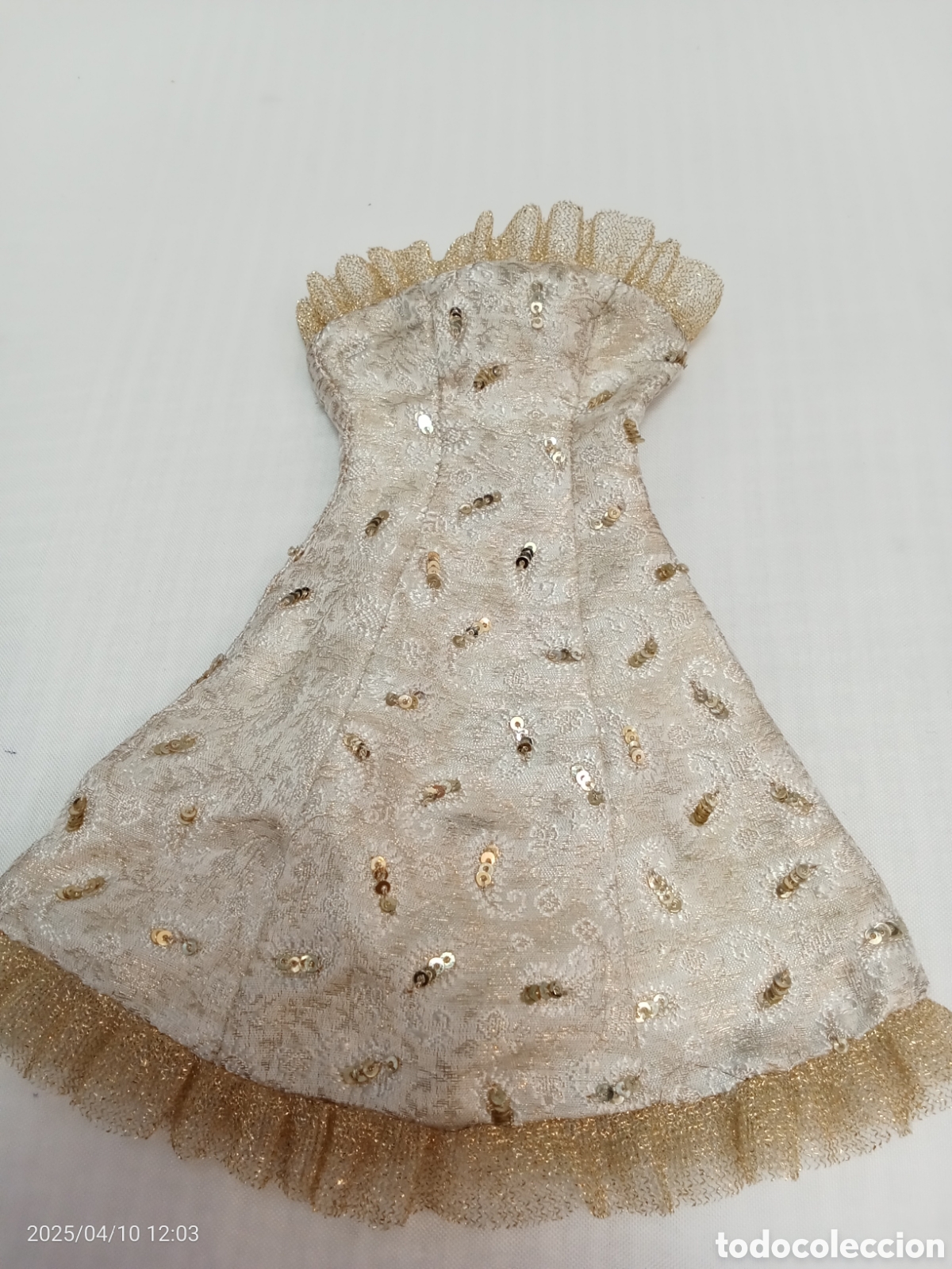 Mu&ntilde;ecas modernas: VESTIDO MU&Ntilde;ECA DORADO - Foto 1