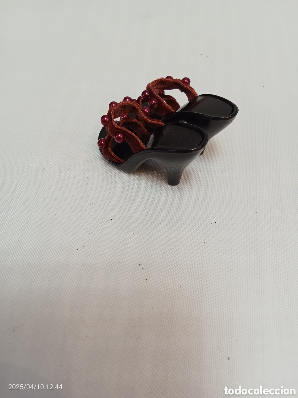 Mu&ntilde;ecas modernas: ZAPATO TAC&Oacute;N MU&Ntilde;ECA NEGRO Y BURDEO - Foto 3