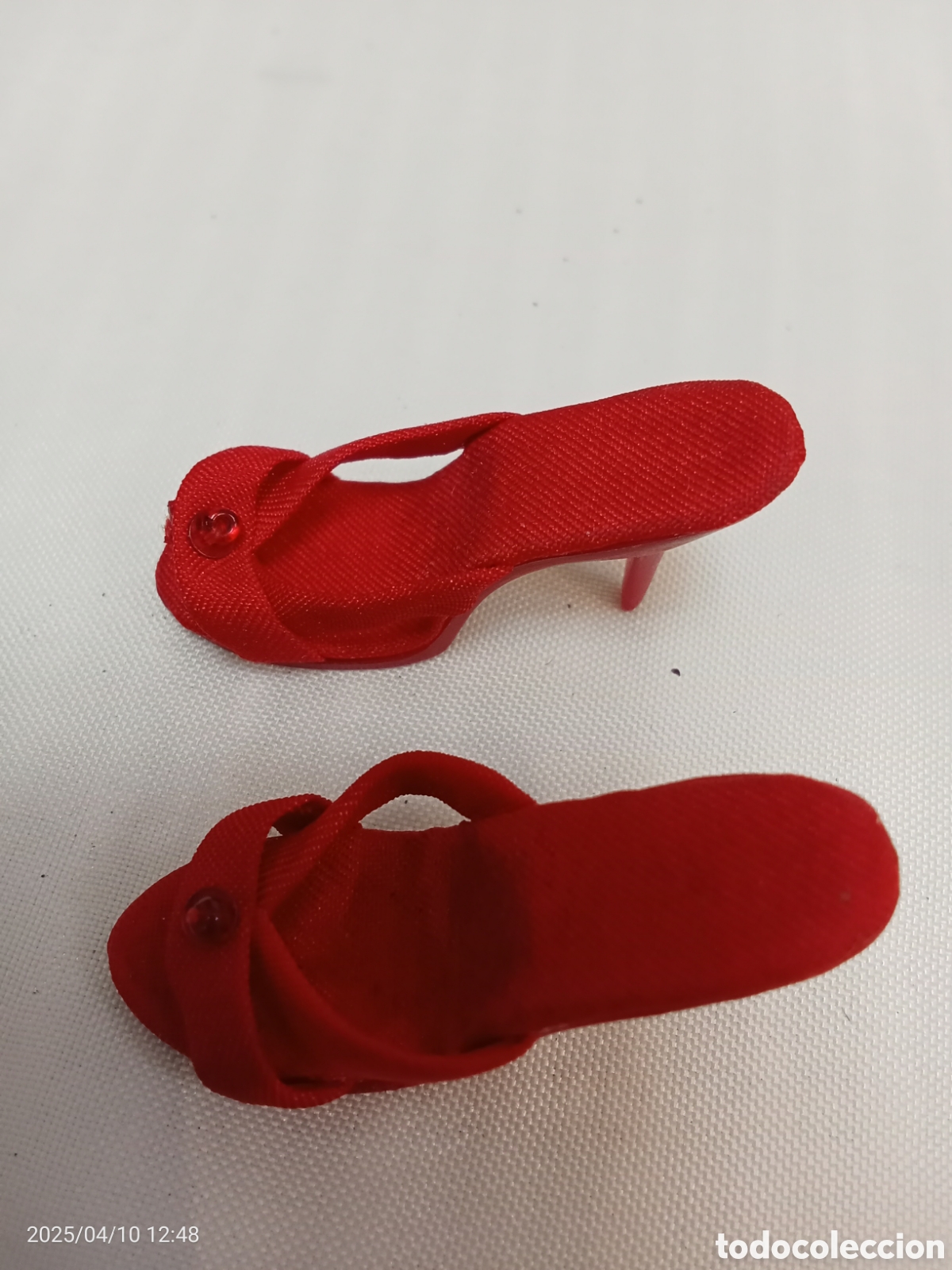 Mu&ntilde;ecas modernas: ZAPATO MU&Ntilde;ECA TAC&Oacute;N ROJO - Foto 2
