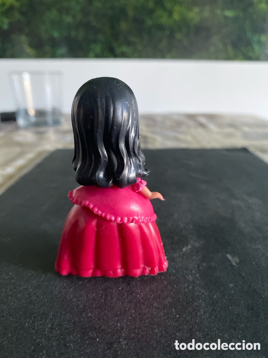 Mu&ntilde;ecas modernas: Mini,,, princesa Viv&iacute;an - Foto 2