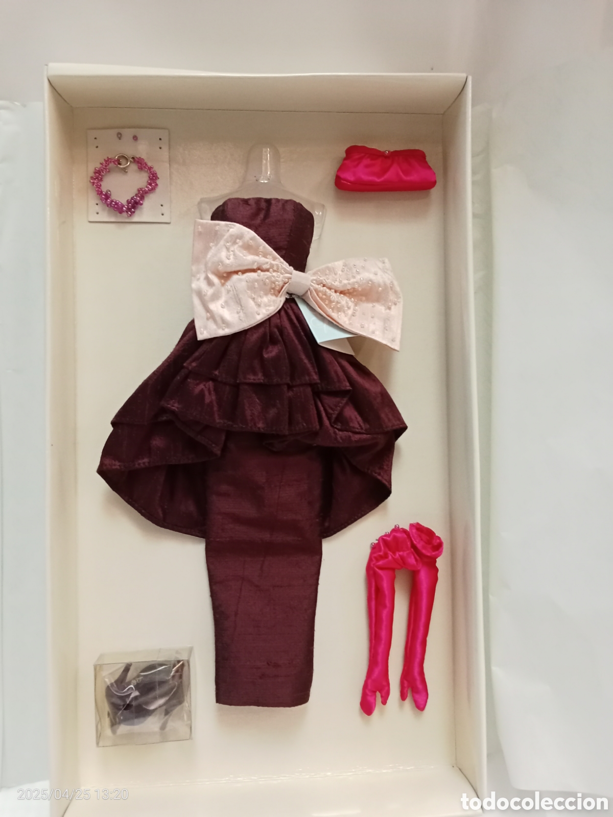 Mu&ntilde;ecas modernas: COMPLEMENTOS GENE MEL ODOM,S JASON WU - Foto 1