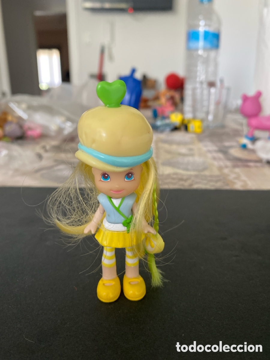 Mu&ntilde;ecas modernas: Mu&ntilde;eca Tarta de Fresa Lim&oacute;n - Foto 1