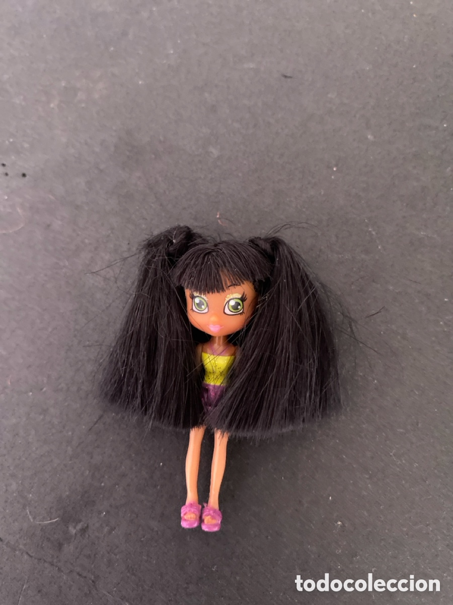 Mu&ntilde;ecas modernas: Mu&ntilde;eca mini Sweet secrets - Foto 1