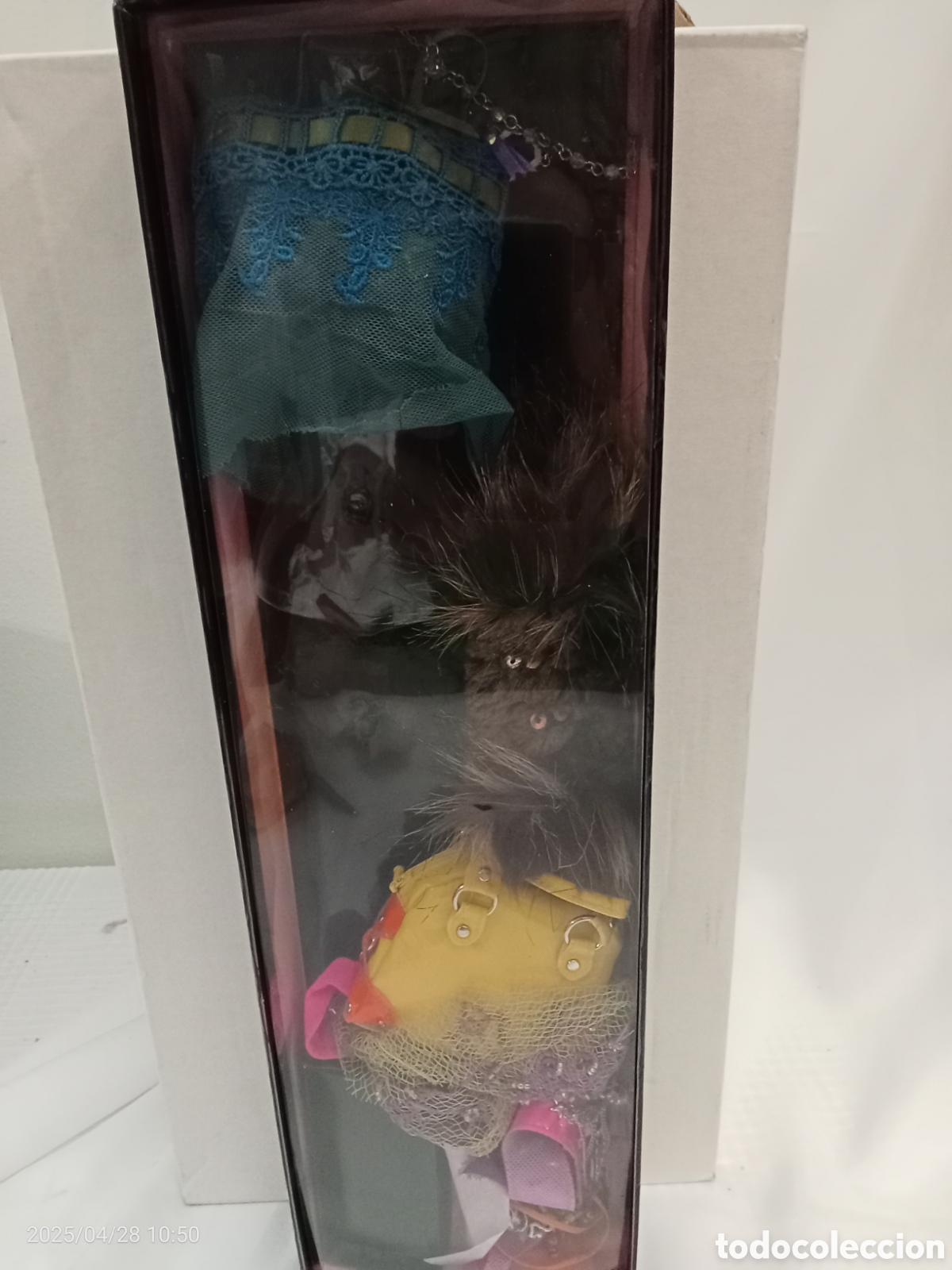 Mu&ntilde;ecas modernas: COMPLEMENTOS 7.B.R. FASHION BEYOND READON LONDON - Foto 1