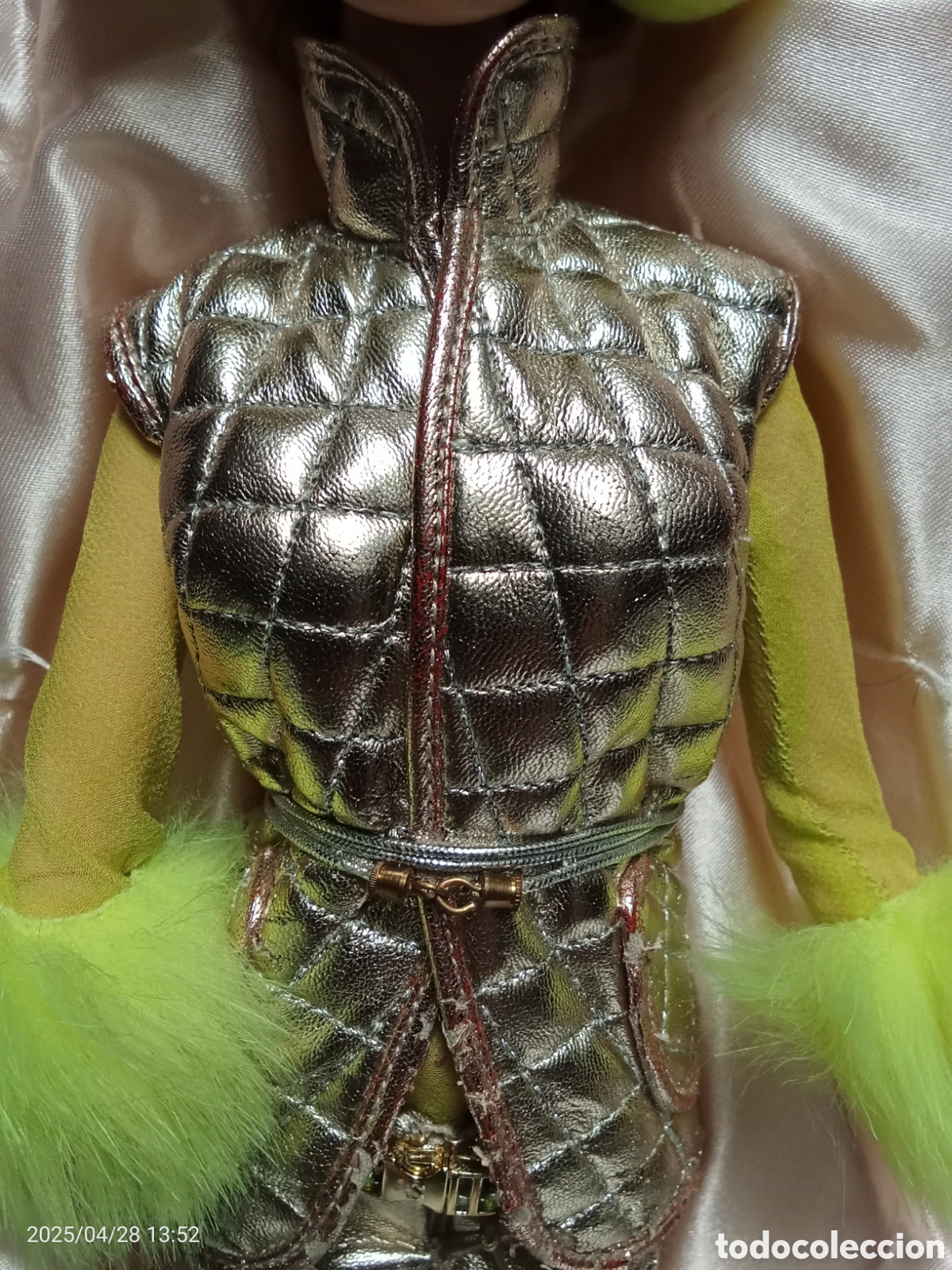 Mu&ntilde;ecas modernas: MU&Ntilde;ECA SUPERDOLL ARTICULADA 2011- - Foto 5