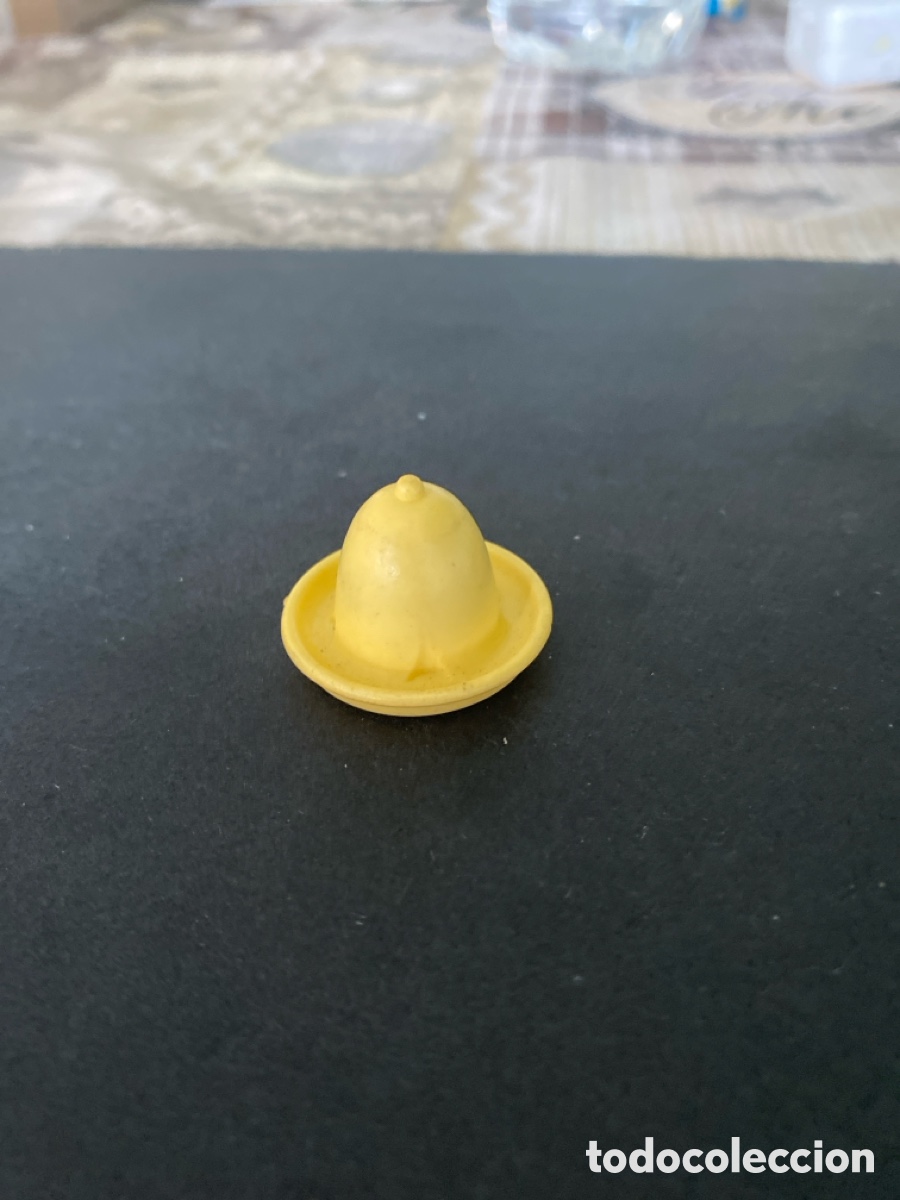 Mu&ntilde;ecas modernas: Accesorios pin y pon sombrero - Foto 1