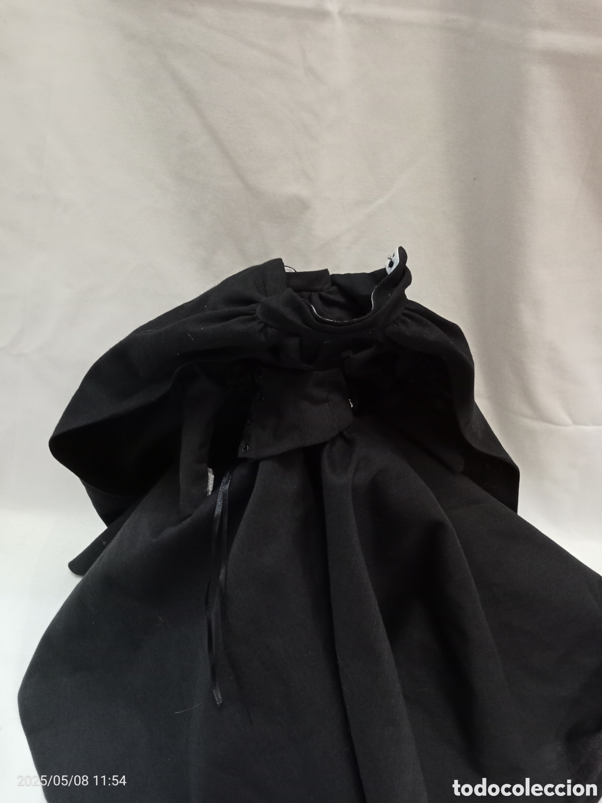 Mu&ntilde;ecas modernas: VESTIDO NEGRO CON CAPA PARA MU&Ntilde;ECA MAGO DE OZ - Foto 7