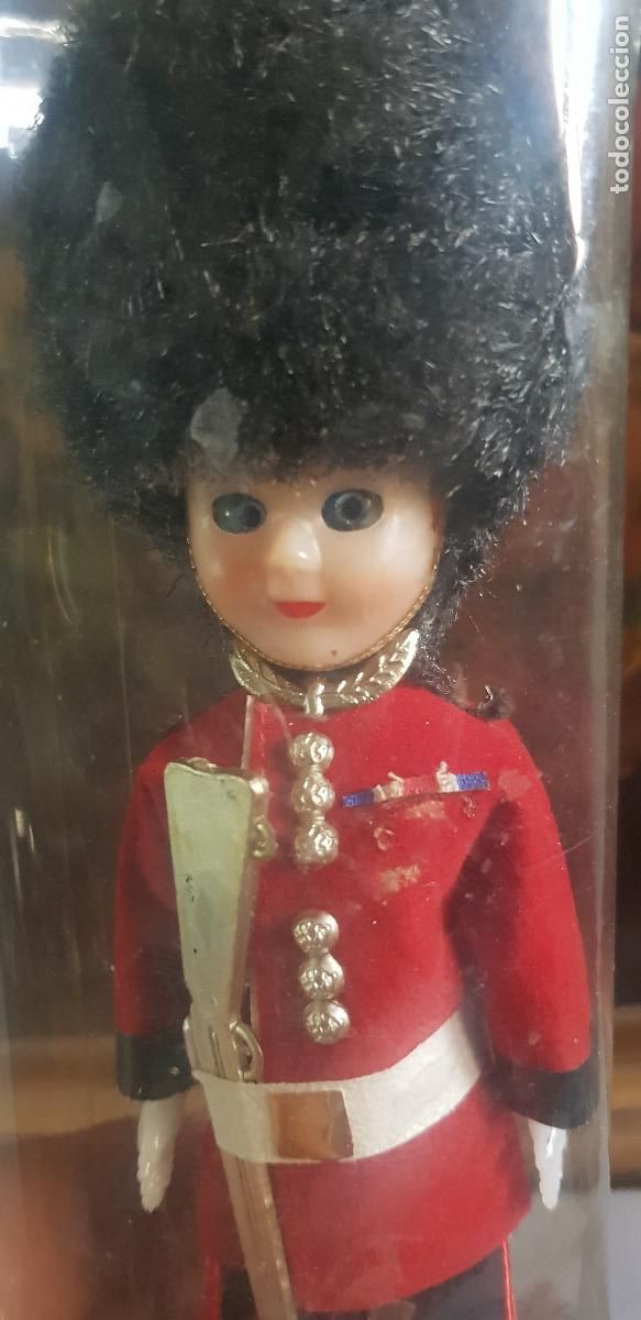 Mu&ntilde;ecas modernas: GUARDIA DE PALACIO BUCKINGHAIN - Foto 4