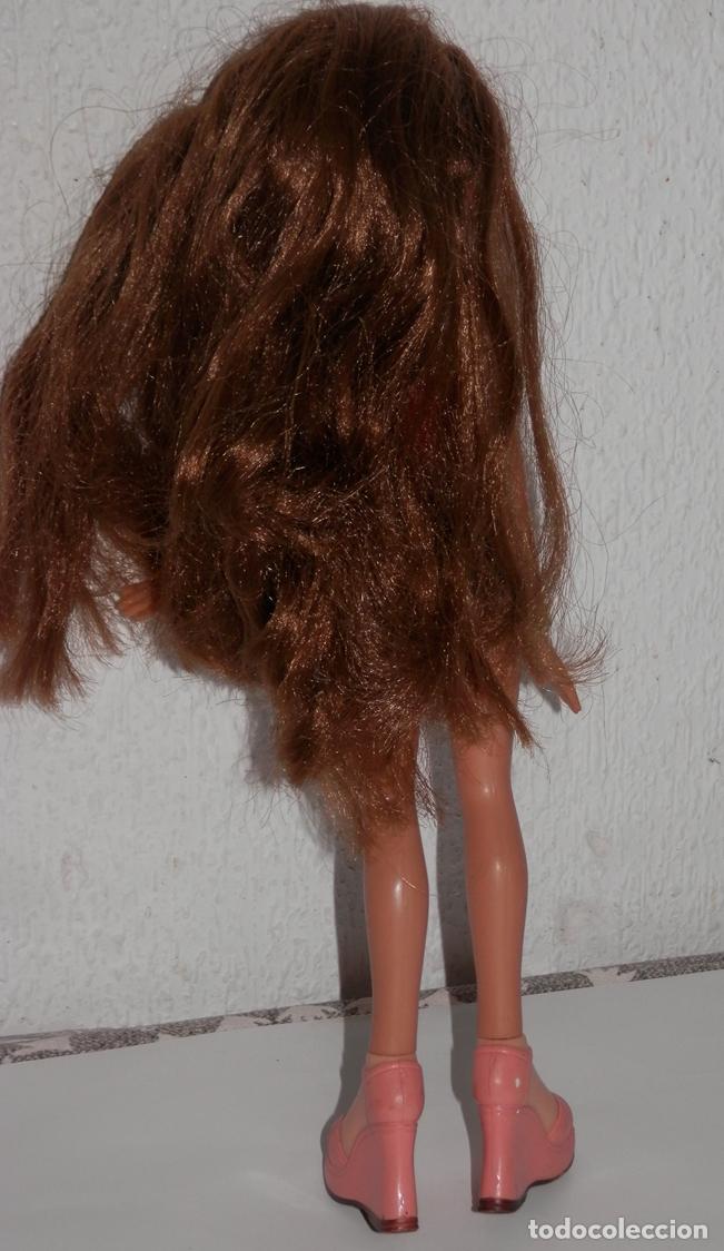 Mu&ntilde;ecas modernas: MU&Ntilde;ECA BRATZ - MGA 2001 - Foto 2