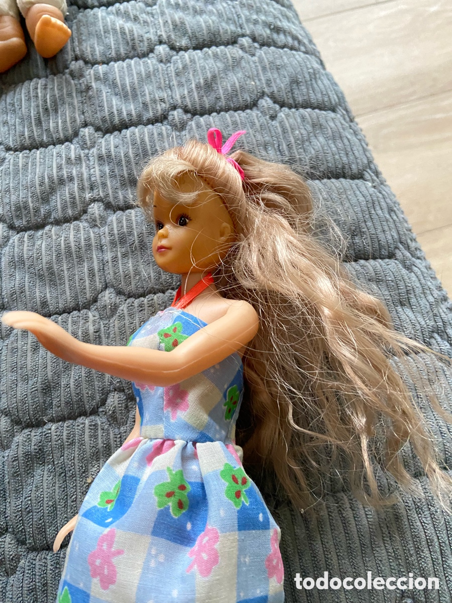 Mu&ntilde;ecas modernas: Mu&ntilde;eca tipo Barbie a&ntilde;os 90 - Foto 2