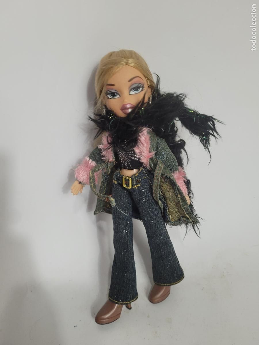 Mu&ntilde;ecas modernas: mu&ntilde;eca bratz mga 2001 doll - Foto 1