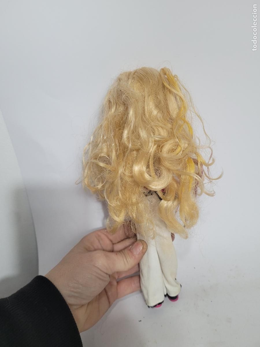 Mu&ntilde;ecas modernas: mu&ntilde;eca moxie de la marca mga - Foto 3
