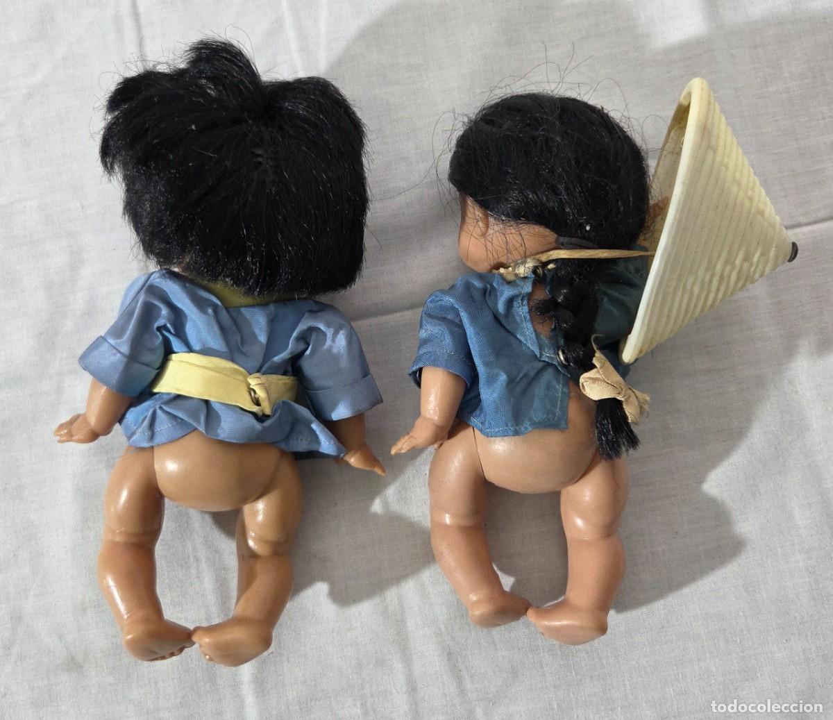 Mu&ntilde;ecas modernas: Pareja de mu&ntilde;ecas chinas en plastico o celuloide - Foto 3
