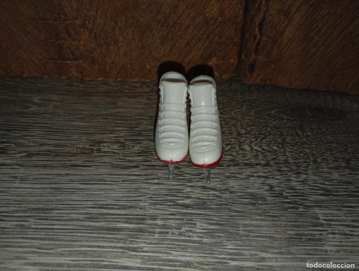 Mu&ntilde;ecas modernas: Zapatos botas de eskiar de mu&ntilde;eca Bratz - Foto 2