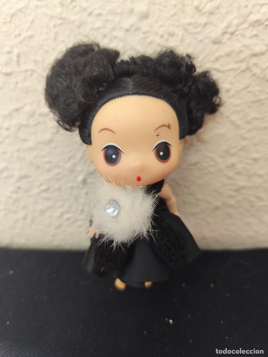 Mu&ntilde;ecas modernas: C3 Mu&ntilde;eca Ddung pelo negro (12 cm) - Foto 1