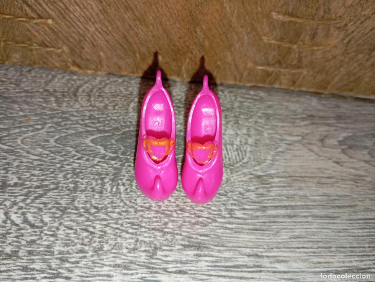 Mu&ntilde;ecas modernas: Zapatos de mu&ntilde;eca Monster high - Foto 3